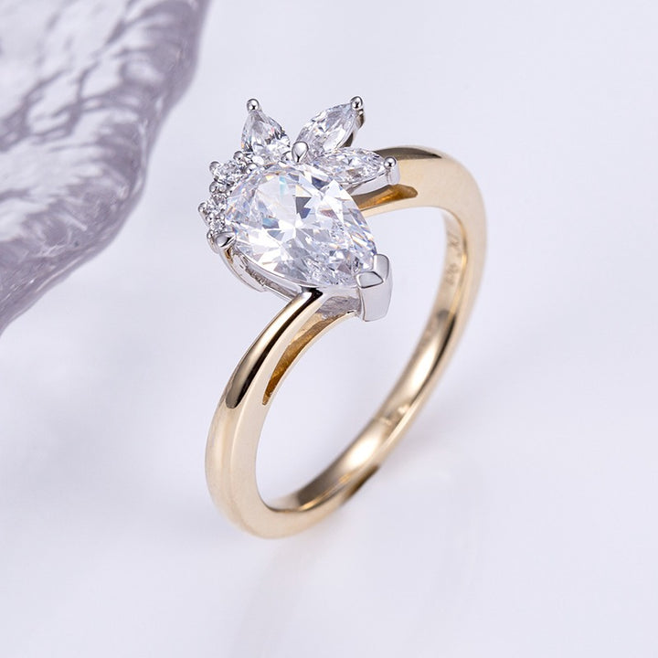 Gold 1ct Pear Lab Grown Diamond Ring with Cluster
